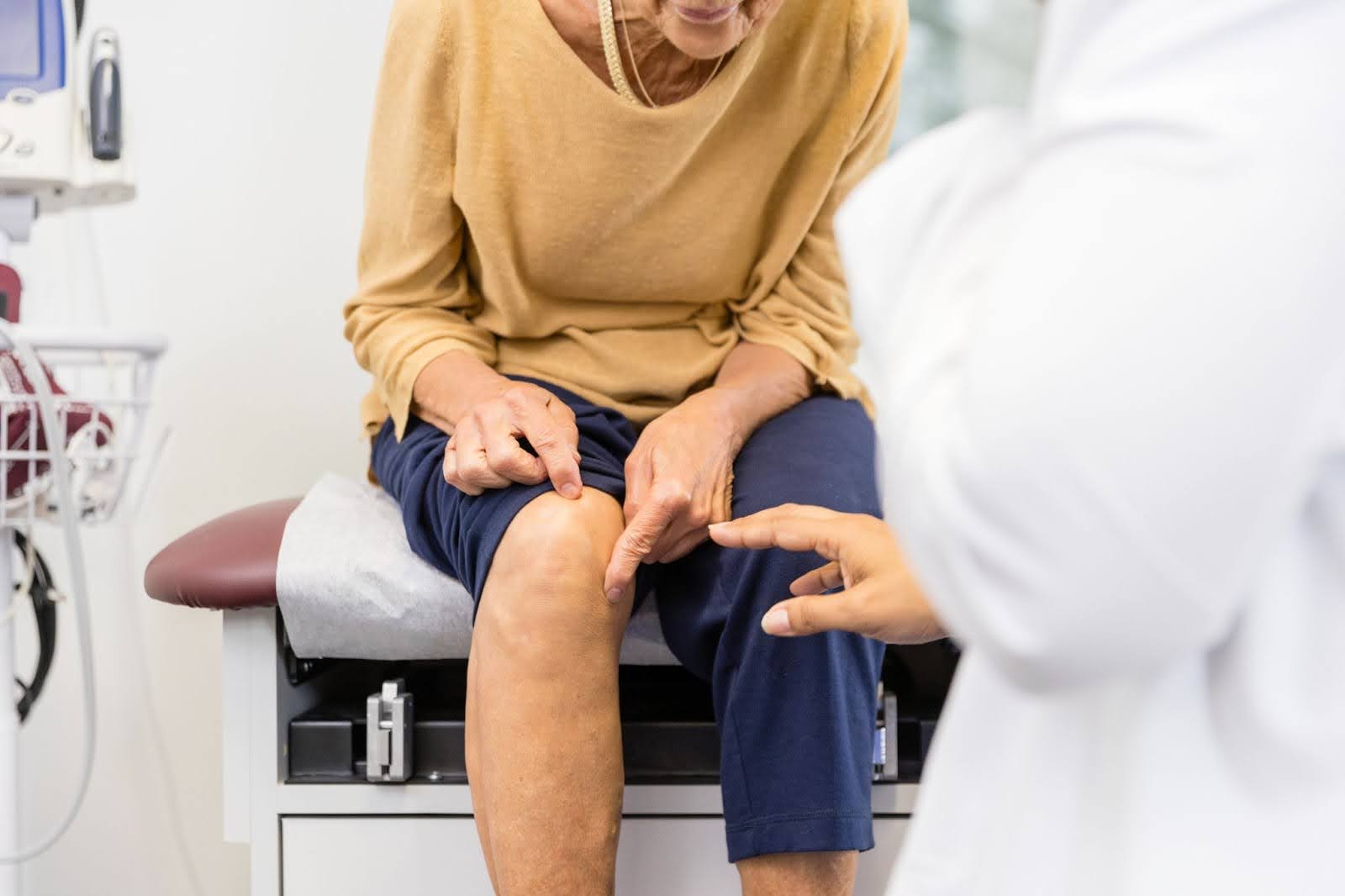 Age Backwards with Stem Cell Therapy for Arthritis | Castle Rock Regenerative Healthcare